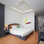 Chill Place Hotel