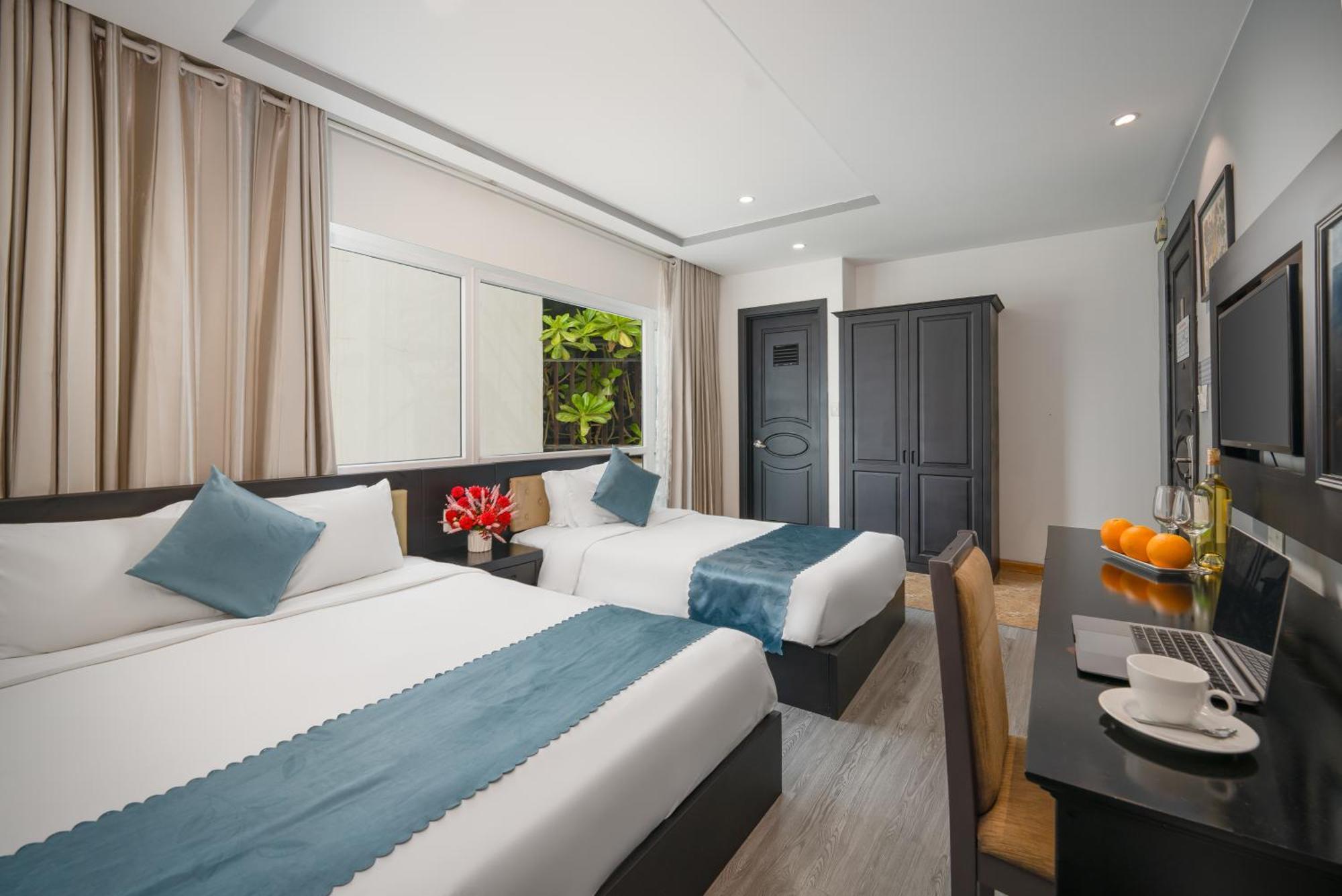 Chill Place Hotel 4*