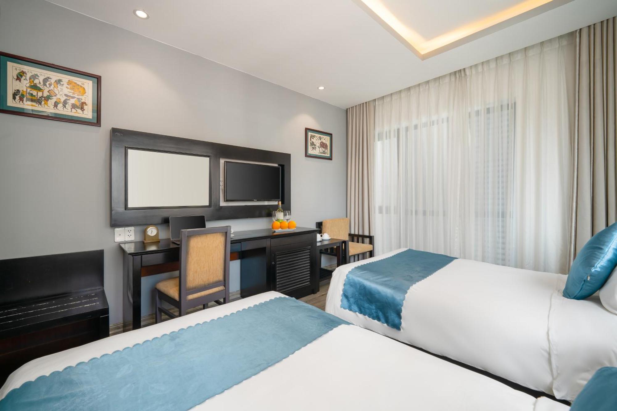 Chill Place Hotel 4*