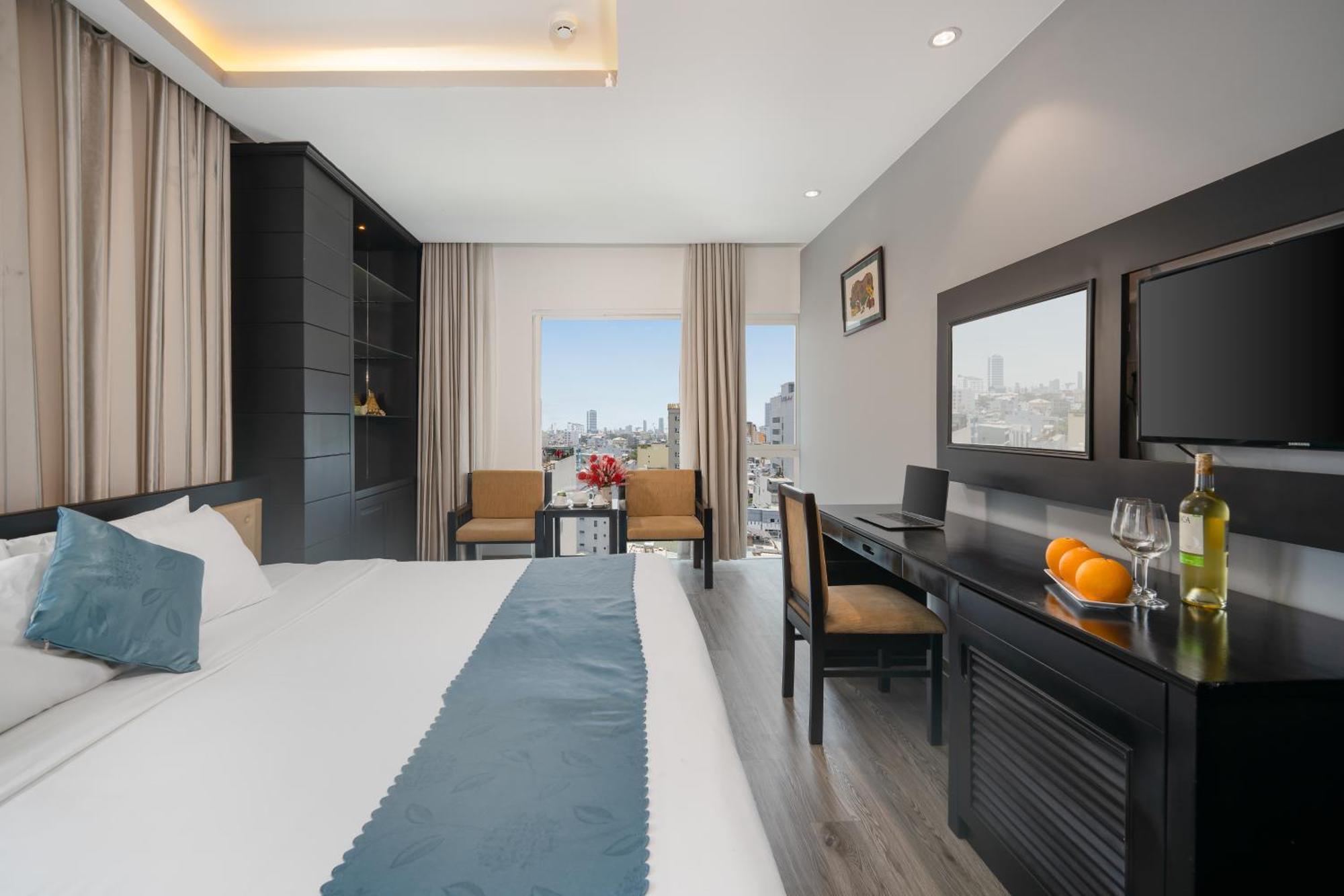 Chill Place Hotel 4*
